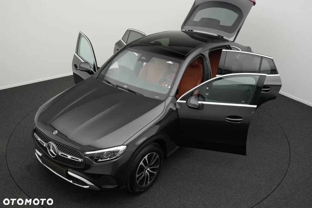Mercedes-Benz GLC 200 4Matic 9G-TRONIC Edition Avantgarde - 20