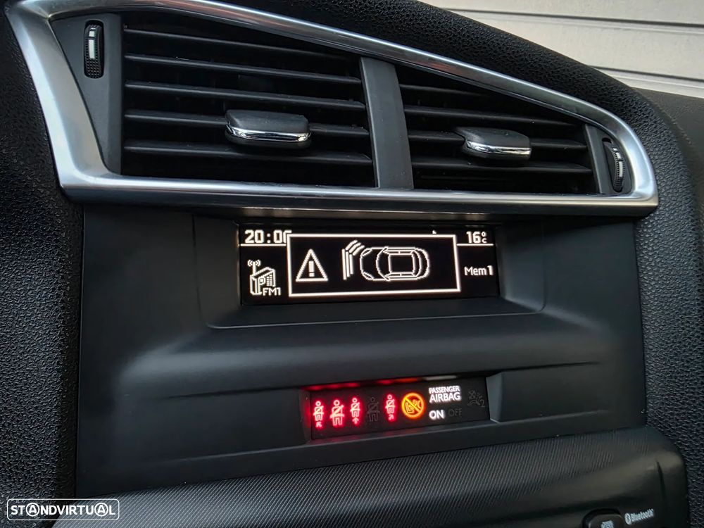 Citroën DS4 1.6 e-HDi So Chic - 19