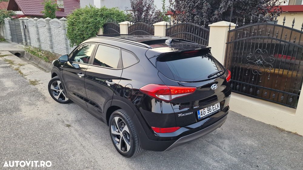Hyundai Tucson 2.0 CRDI 4WD Automatik Premium - 24