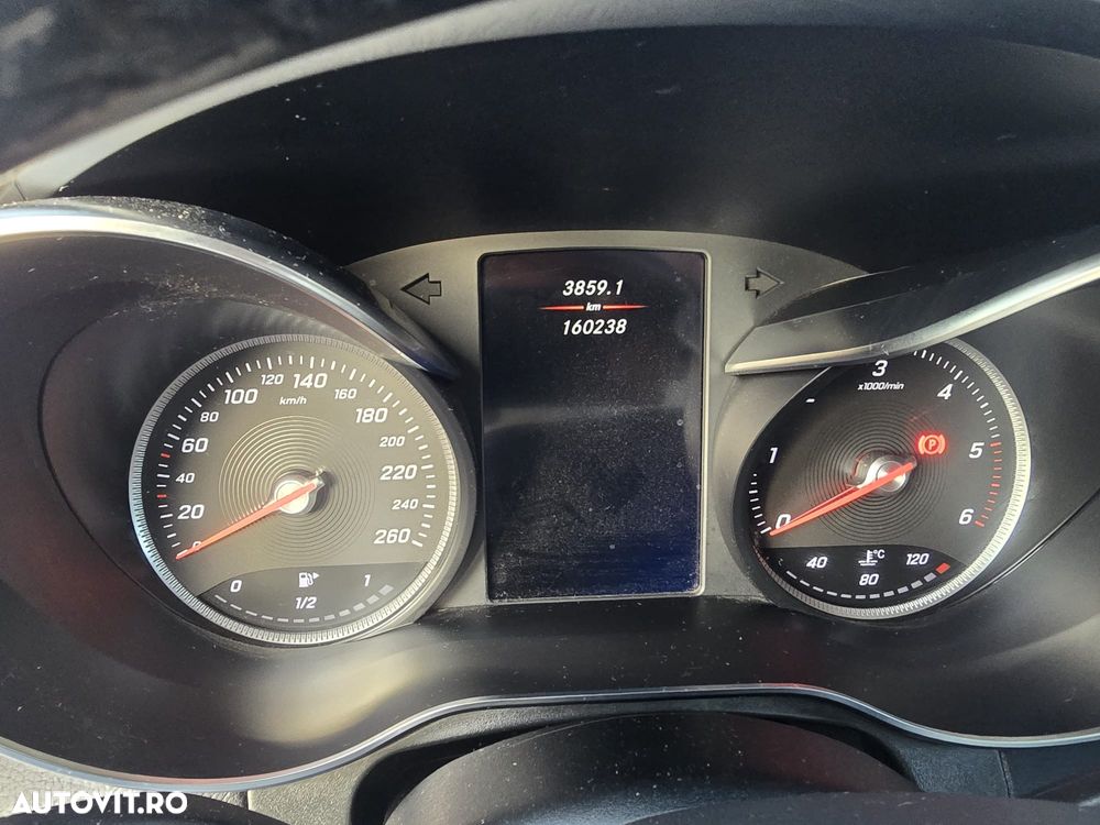 Mercedes-Benz GLC - 8