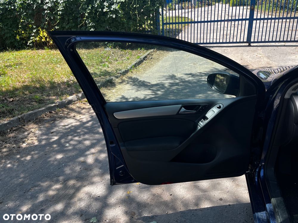 Volkswagen Golf 1.6 TDI DPF Trendline - 5