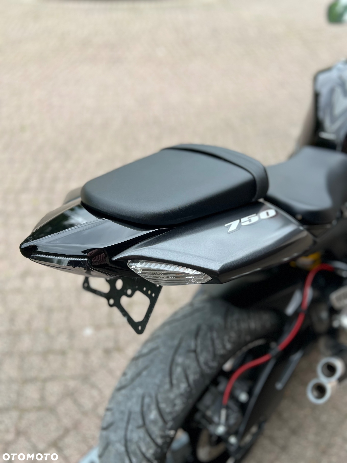 Suzuki GSX-R - 19