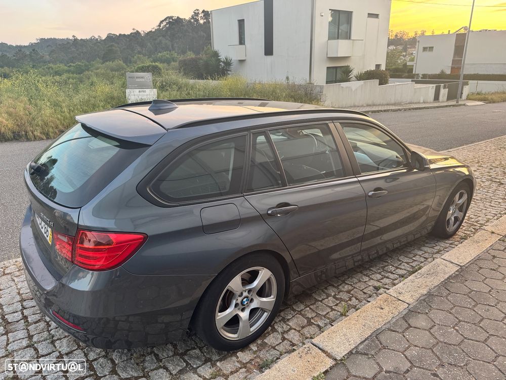 BMW 320 d Sport Line - 10