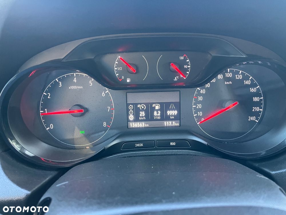 Opel Grandland X 1.2 T GPF Design Line S&S - 31