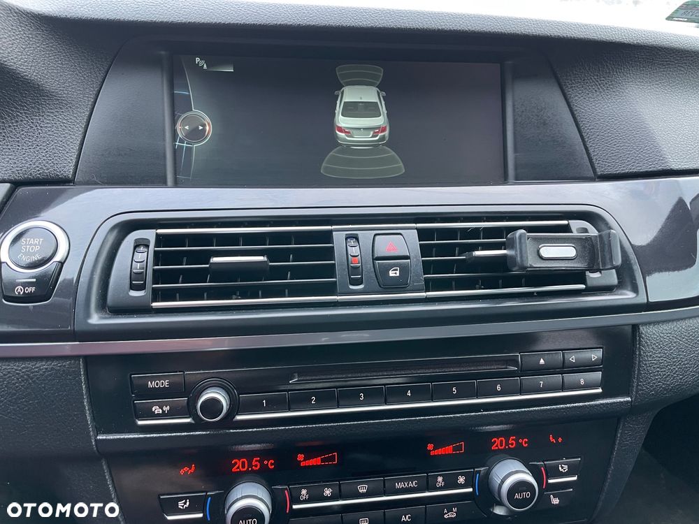 BMW Seria 5 530d xDrive - 22