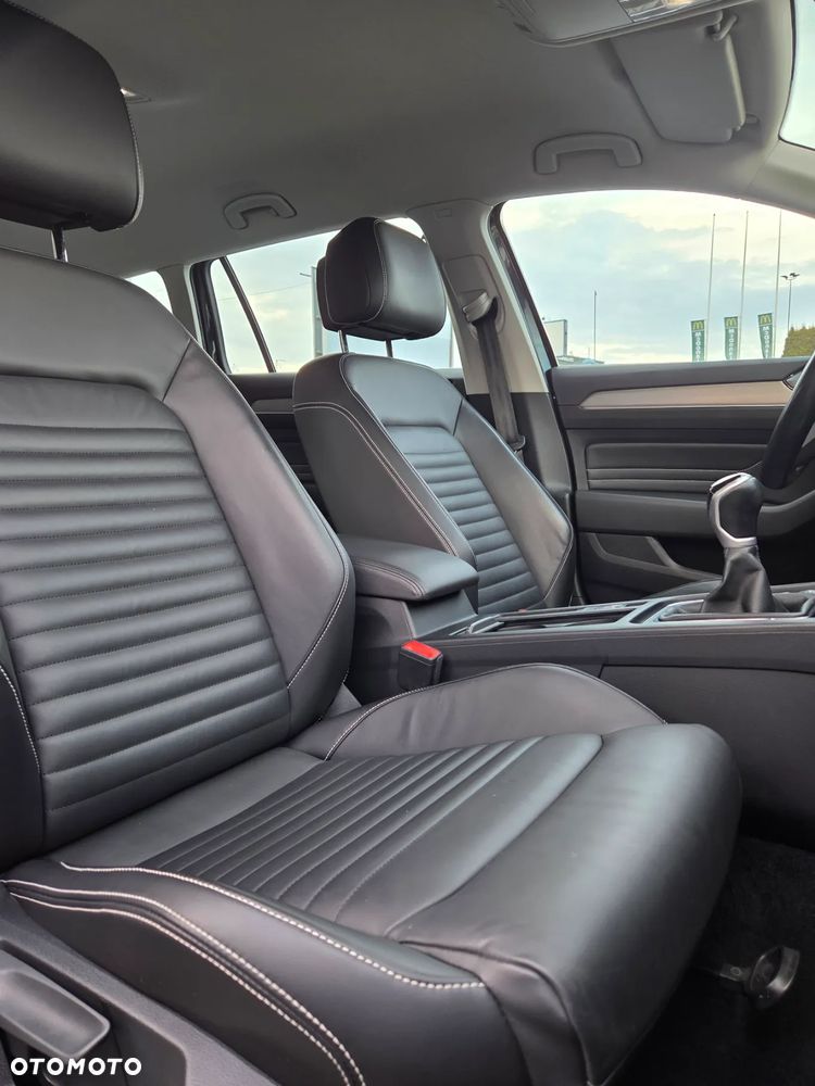 Volkswagen Passat 2.0 TDI BMT Highline - 21