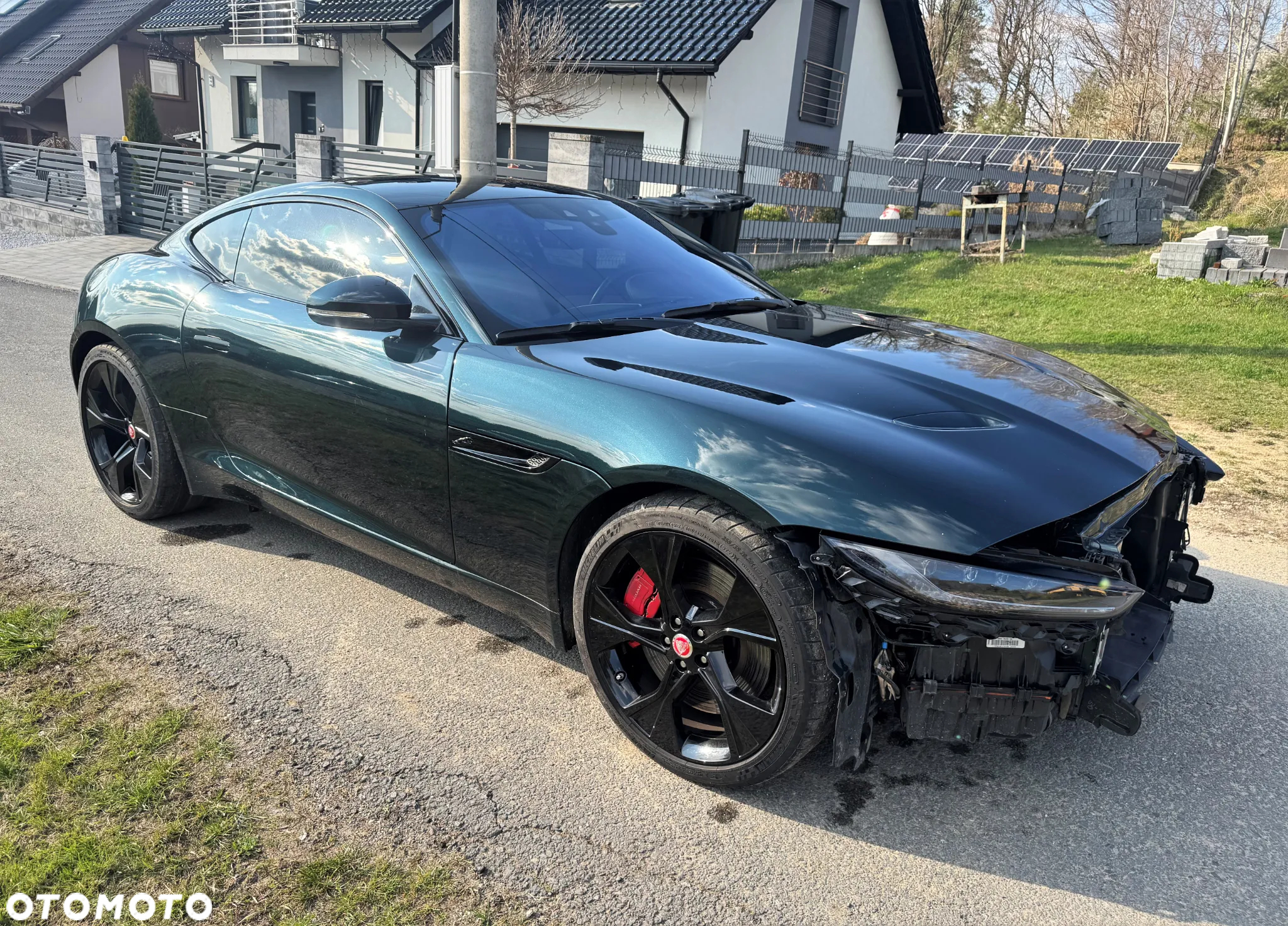 Jaguar F-Type - 35