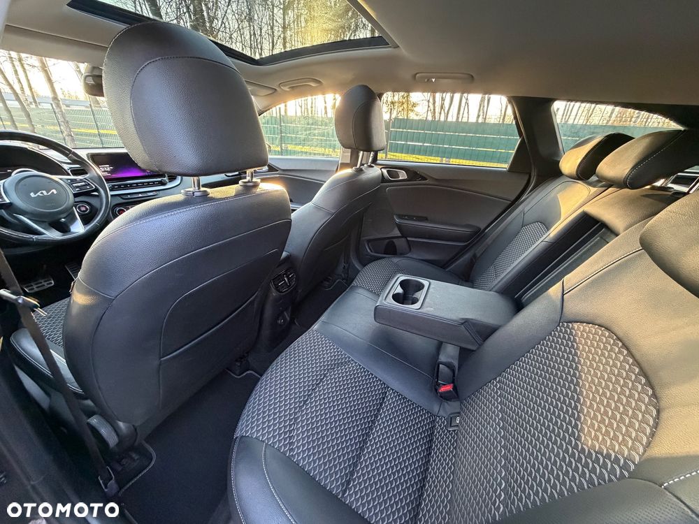 Kia Ceed 1.5 T-GDI MHEV L Business Line DCT - 10