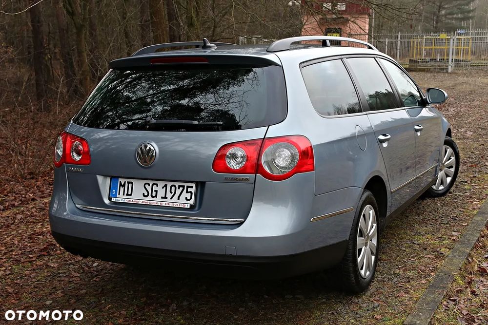 Volkswagen Passat Variant 1.9 TDI Individual Chrom dunkel - 25