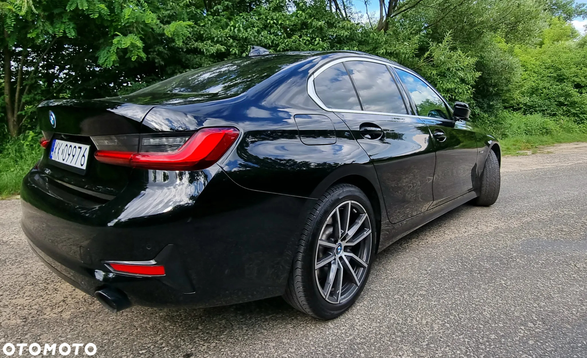 BMW Seria 3 ver-330e-sport-line - 4