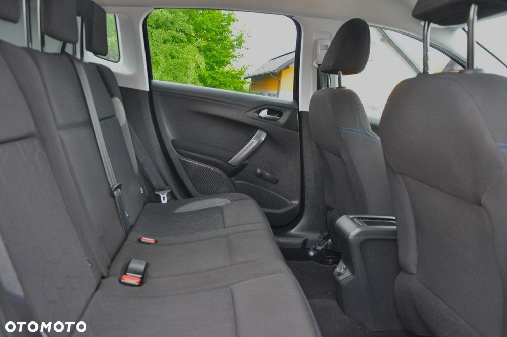 Peugeot 2008 1.2 Pure Tech Style - 14