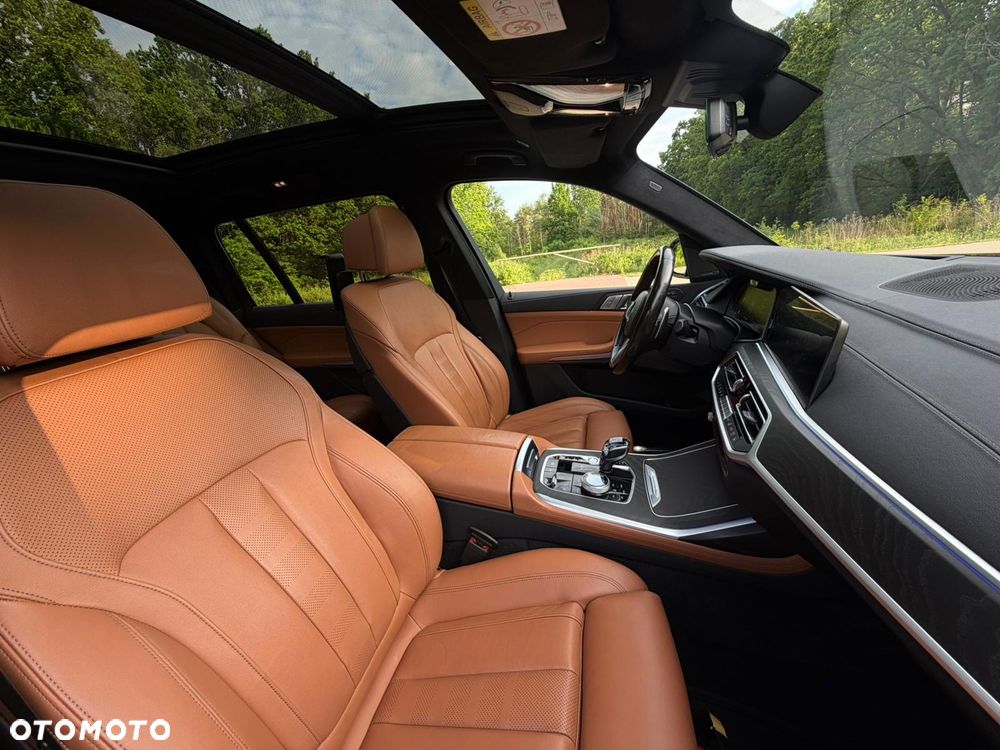 BMW X7 xDrive40d mHEV - 19