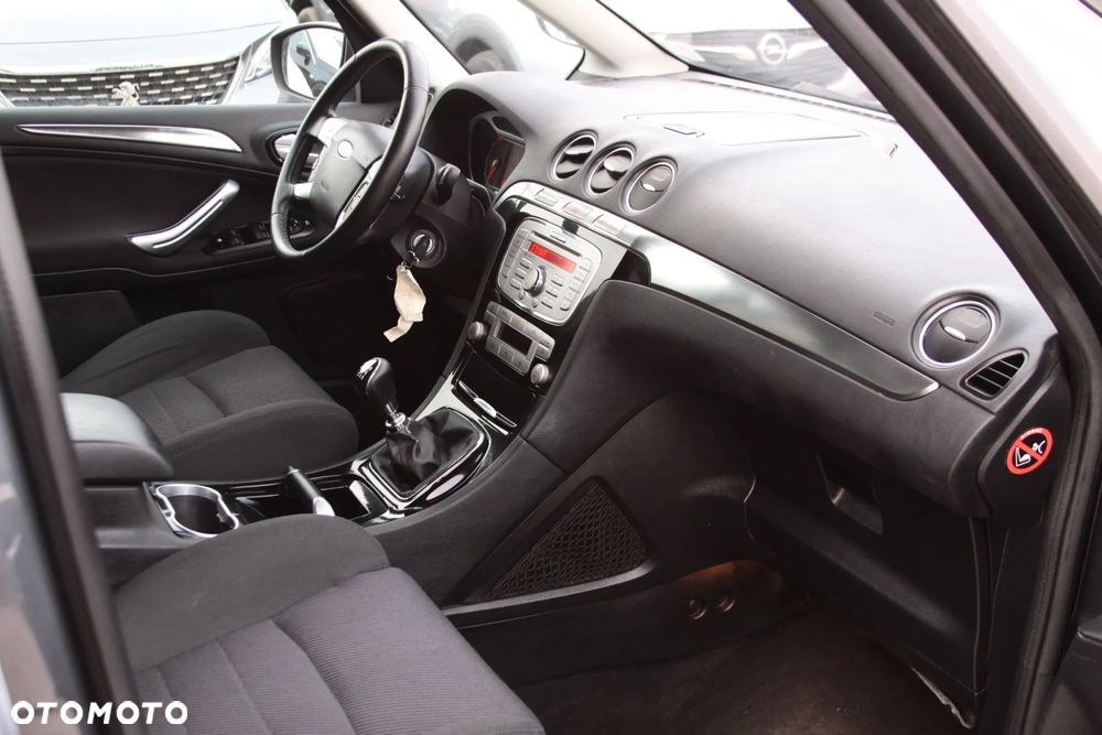 Ford Galaxy 2.0 TDCi Titanium - 17