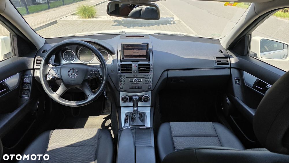 Mercedes-Benz Klasa C 220 CDI DPF Automatik BlueEFFICIENCY Avantgarde - 10
