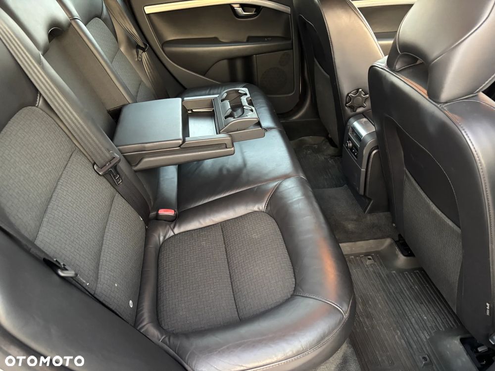 Volvo V70 2.5T Ocean Race - 12