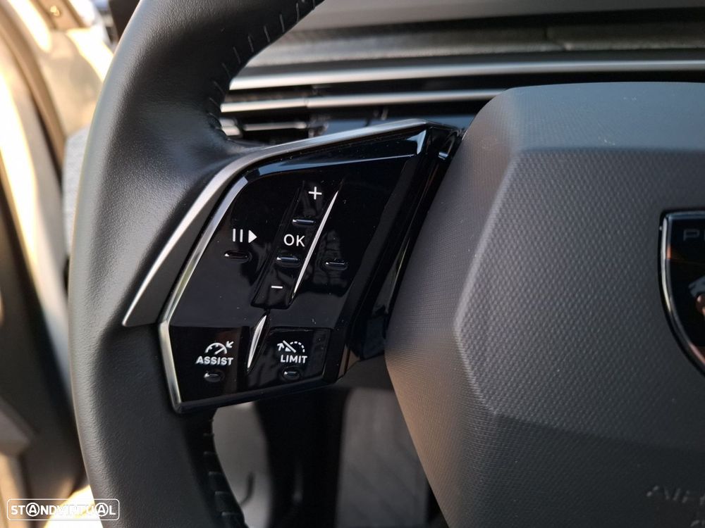 Peugeot 5008 1.2 Hybrid Active Pack e-DCS6 - 15