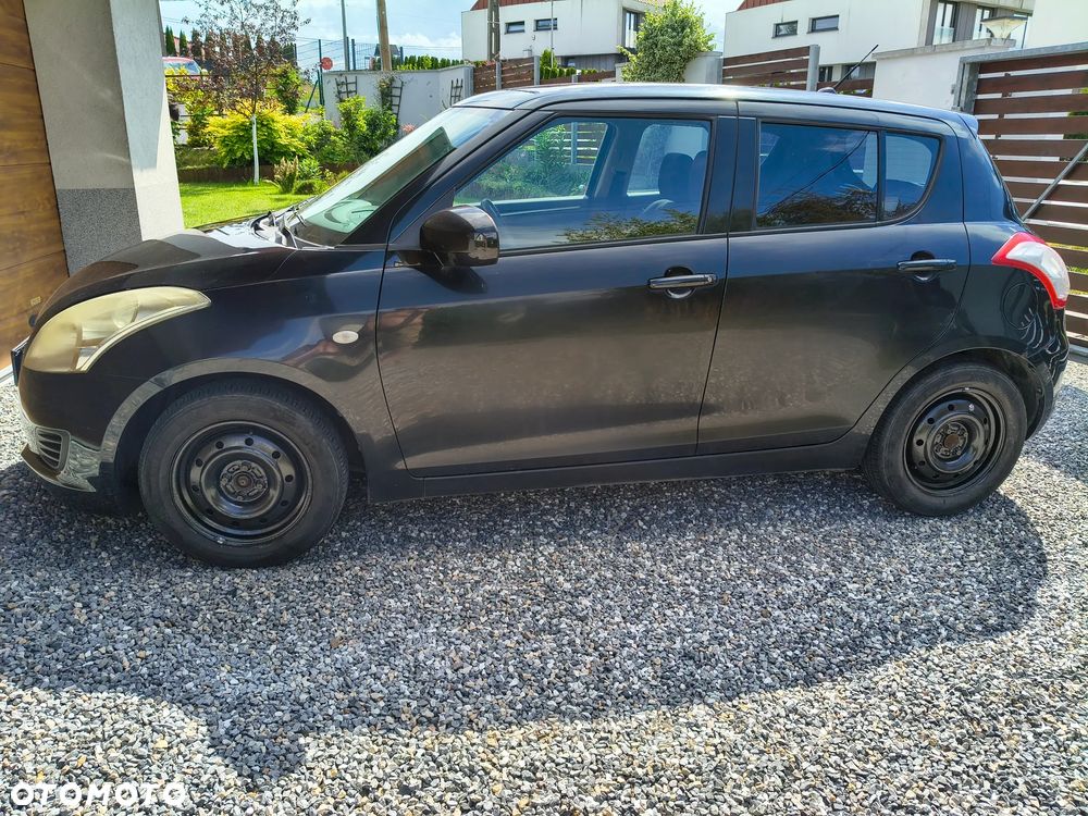 Suzuki Swift - 9