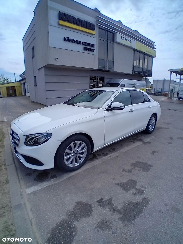 Mercedes-Benz Klasa E - 1