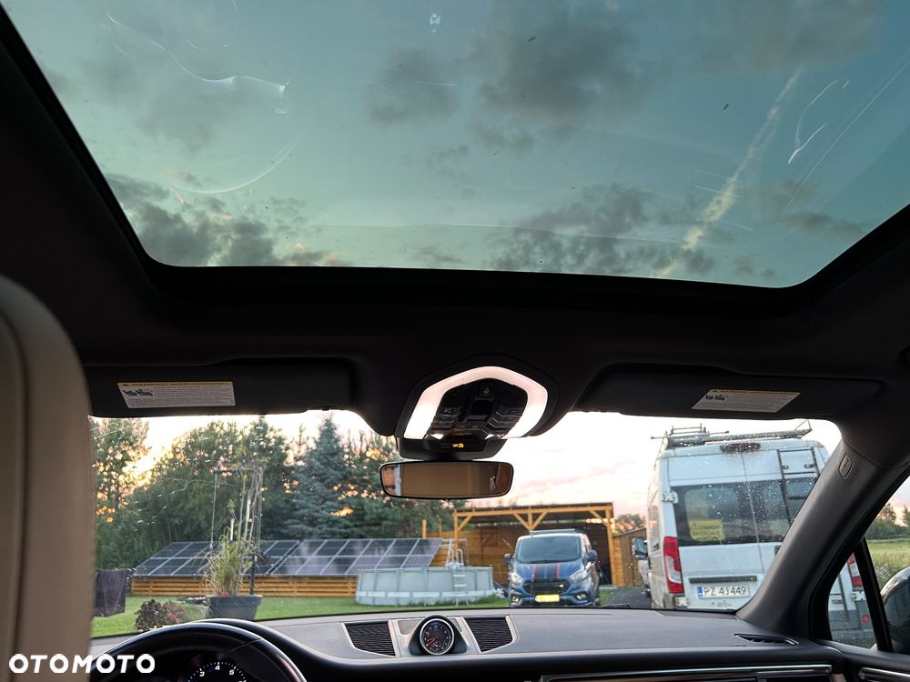 Porsche Macan Standard - 14
