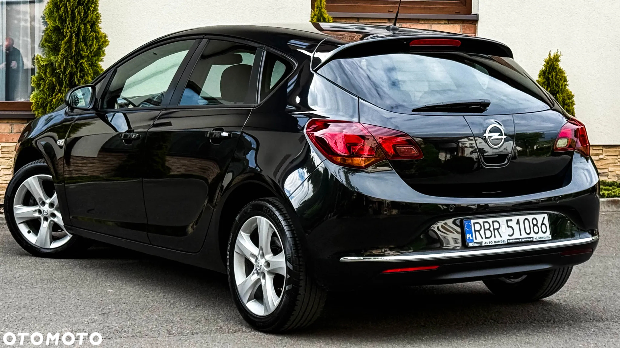 Opel Astra 1.4 Turbo Design Edition - 11