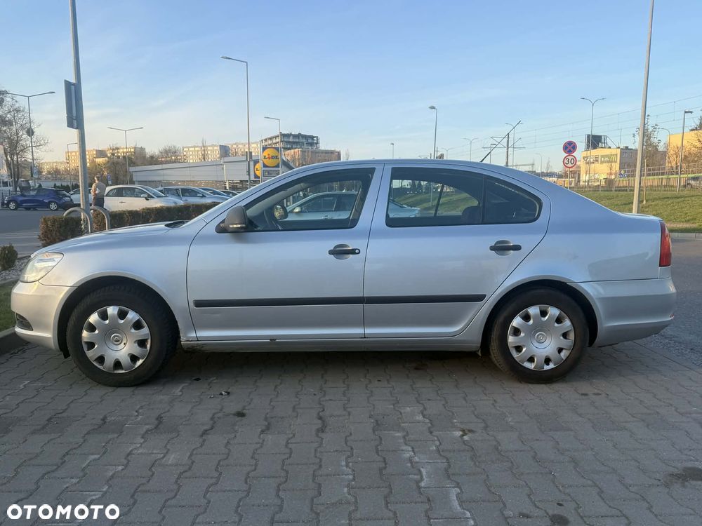 Skoda Octavia 1.6 Tour Classic - 5