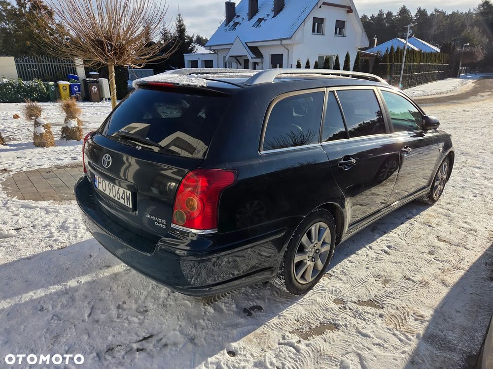 Toyota Avensis 2.2 D-4D Sol - 11