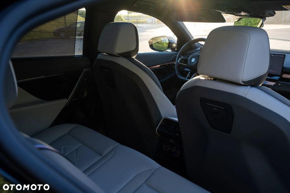 BMW Seria 5 - 28