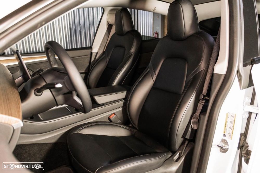 Tesla Model Y Long Range Tração Traseira - 4