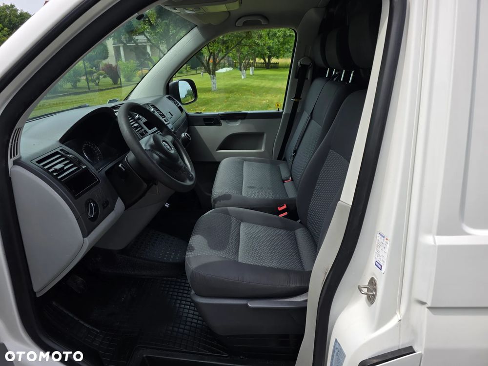 Volkswagen Transporter T5 LONG 4x4 4 MOTION - 11