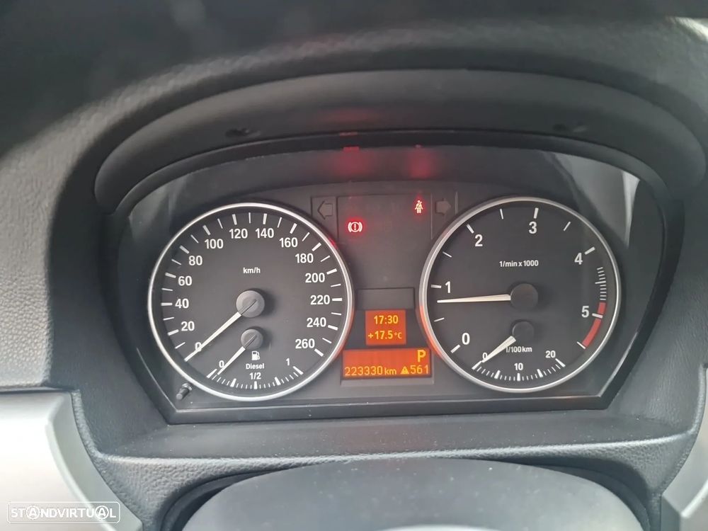 BMW 320 dA Exclusive - 7