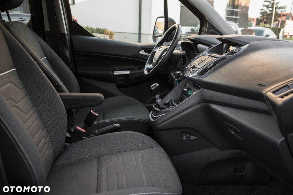 Ford Tourneo Connect 1.0 EcoBoost Start-Stop Titanium - 25