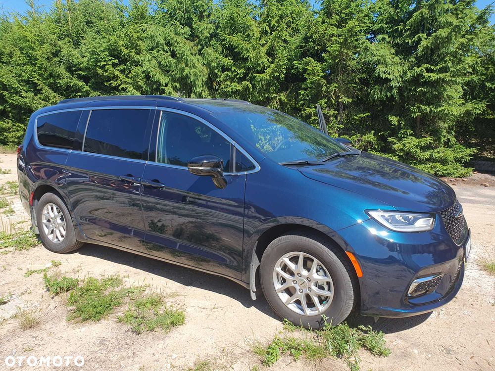 Chrysler Pacifica - 5