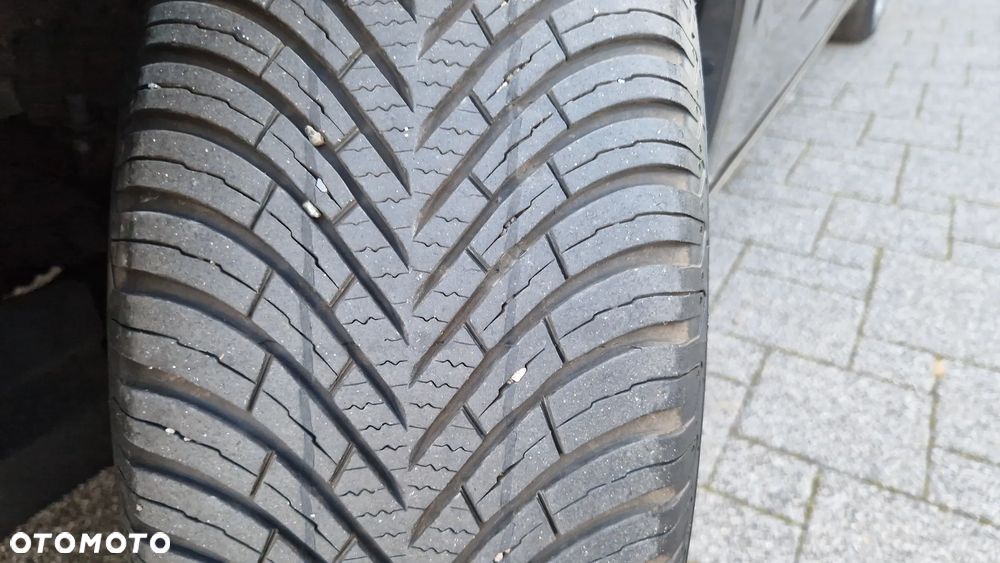 Ford Focus Turnier 1.5 EcoBlue Start-Stopp-System TITANIUM DESIGN - 36
