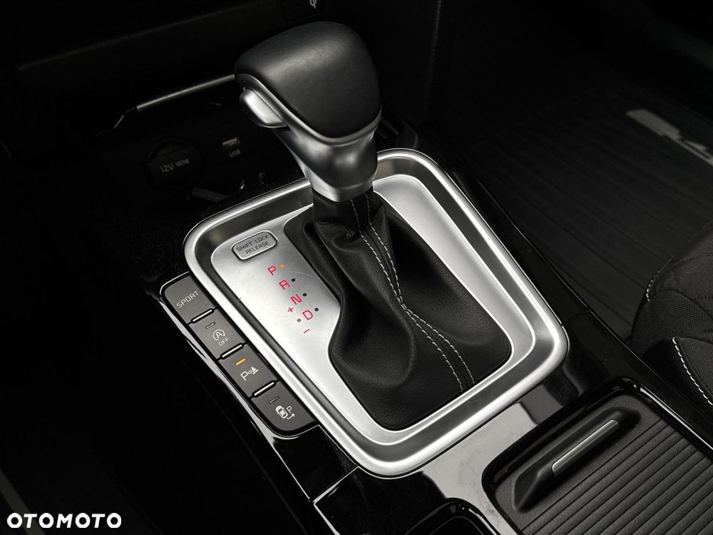 Kia Ceed 1.4 T-GDI L Business Line DCT - 28