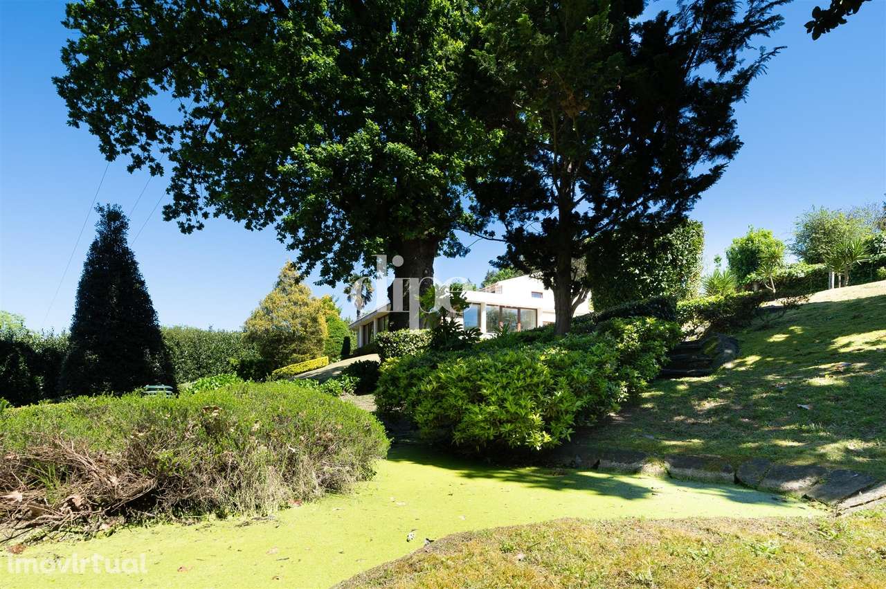 Moradia T4 junto ao rio - Grande imagem: 2/25