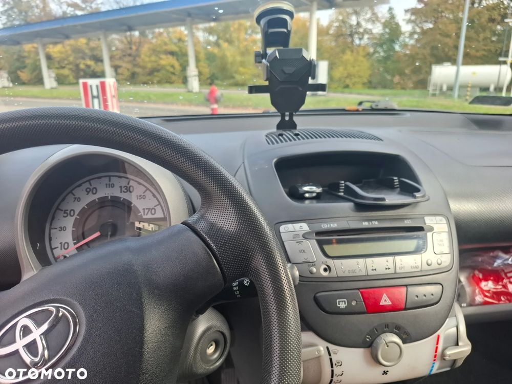 Toyota Aygo - 13