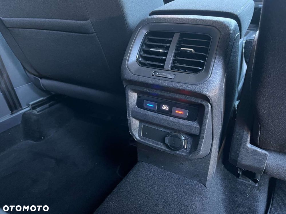 Volkswagen Tiguan 2.0 TDI SCR Elegance DSG - 24