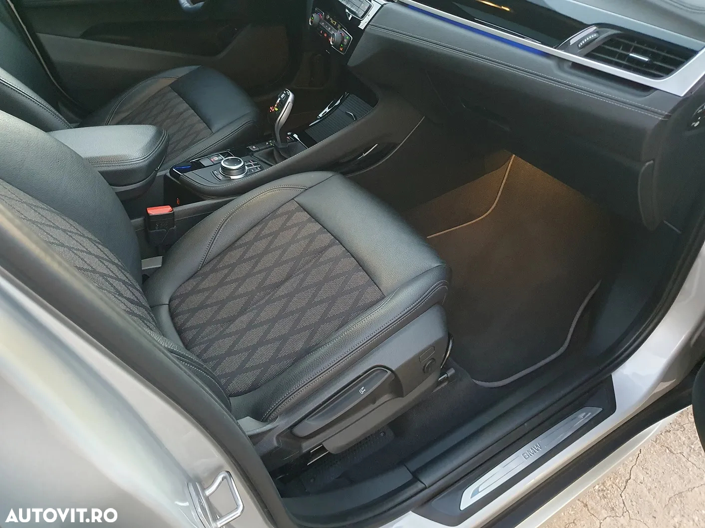 BMW X1 xDrive20d AT - 10
