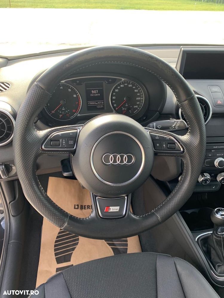 Audi A1 1.4 TFSI Attraction - 14