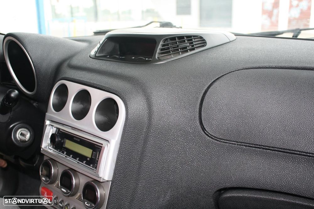 Alfa Romeo 156 1.9 JTD - 36