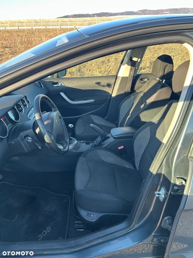 Peugeot 308 - 10