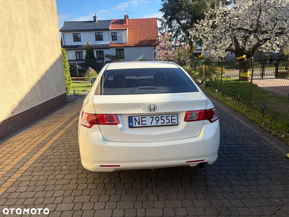 Honda Accord 2.0 Executive Nav - 5