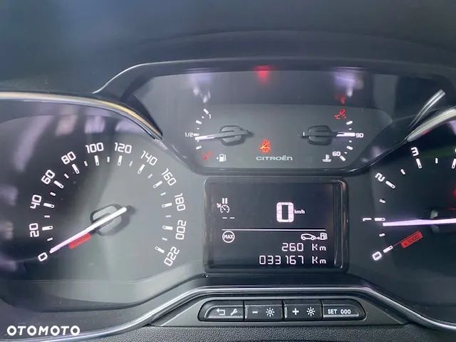 Citroën C3 1.2 PureTech GPF Shine - 10