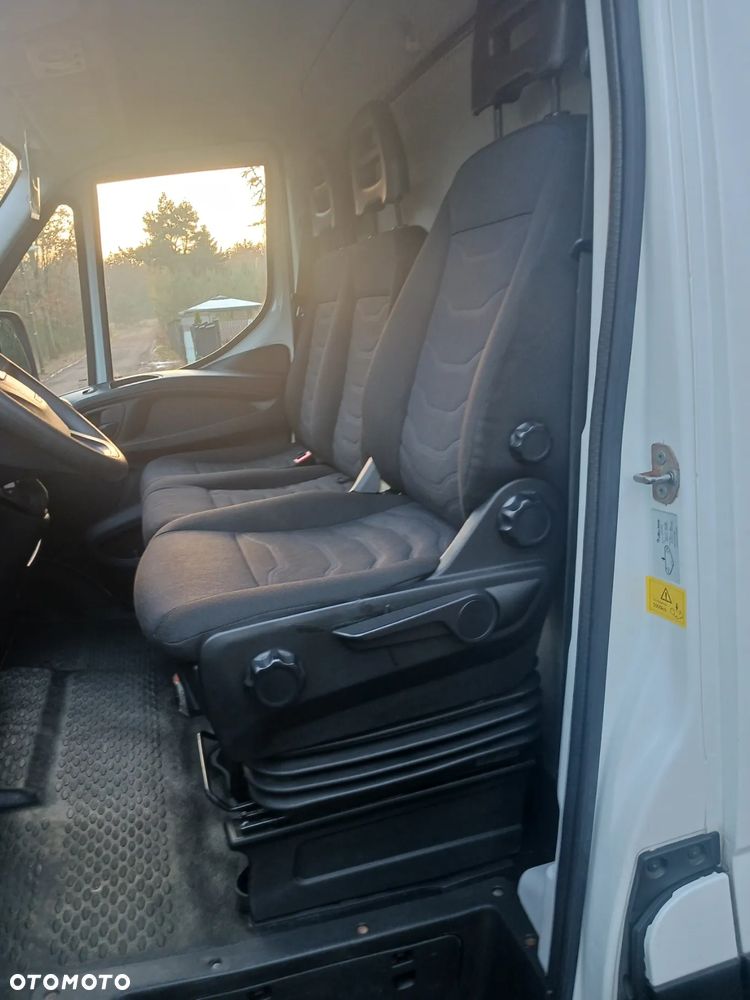 Iveco Daily 35C14 2.3 140 KM 2018r SALON Izoterma Chłodnia Mroźnia Agregat zasilanie zew. 250 tyś km - 4