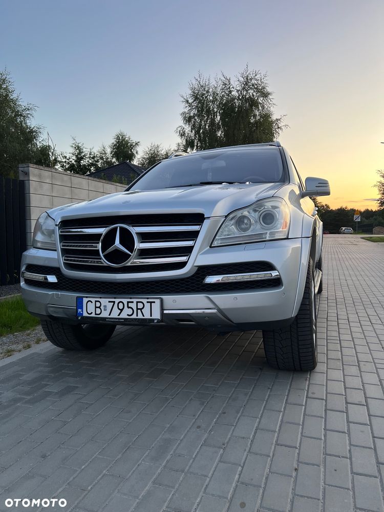 Mercedes-Benz GL 500 4Matic 7G-TRONIC - 4