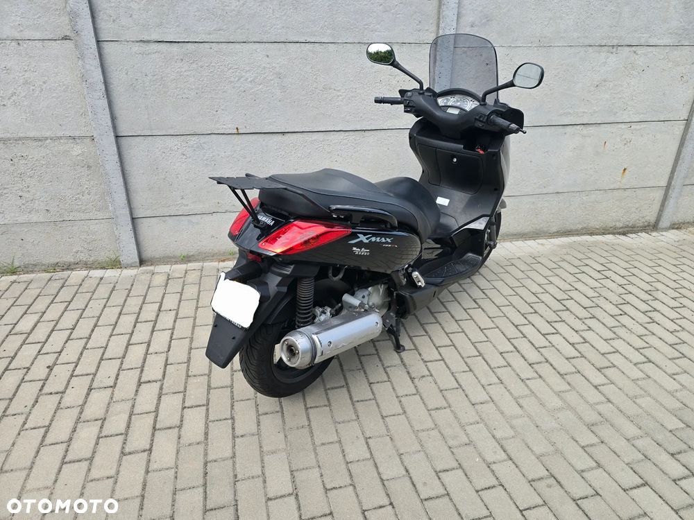 Yamaha X-max - 8