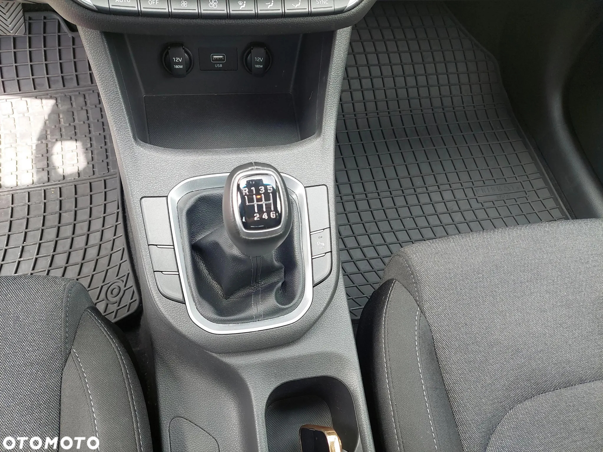 Hyundai i30 1.5 DPI Comfort - 17