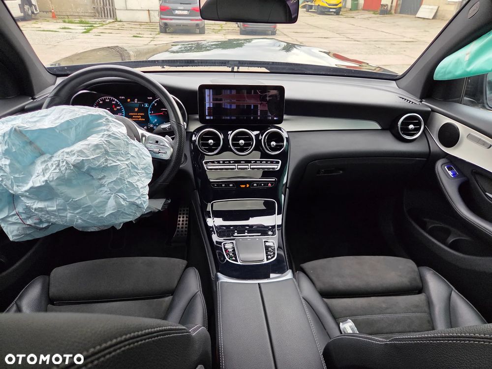 Mercedes-Benz GLC 220 d 4Matic 9G-TRONIC AMG Line - 17