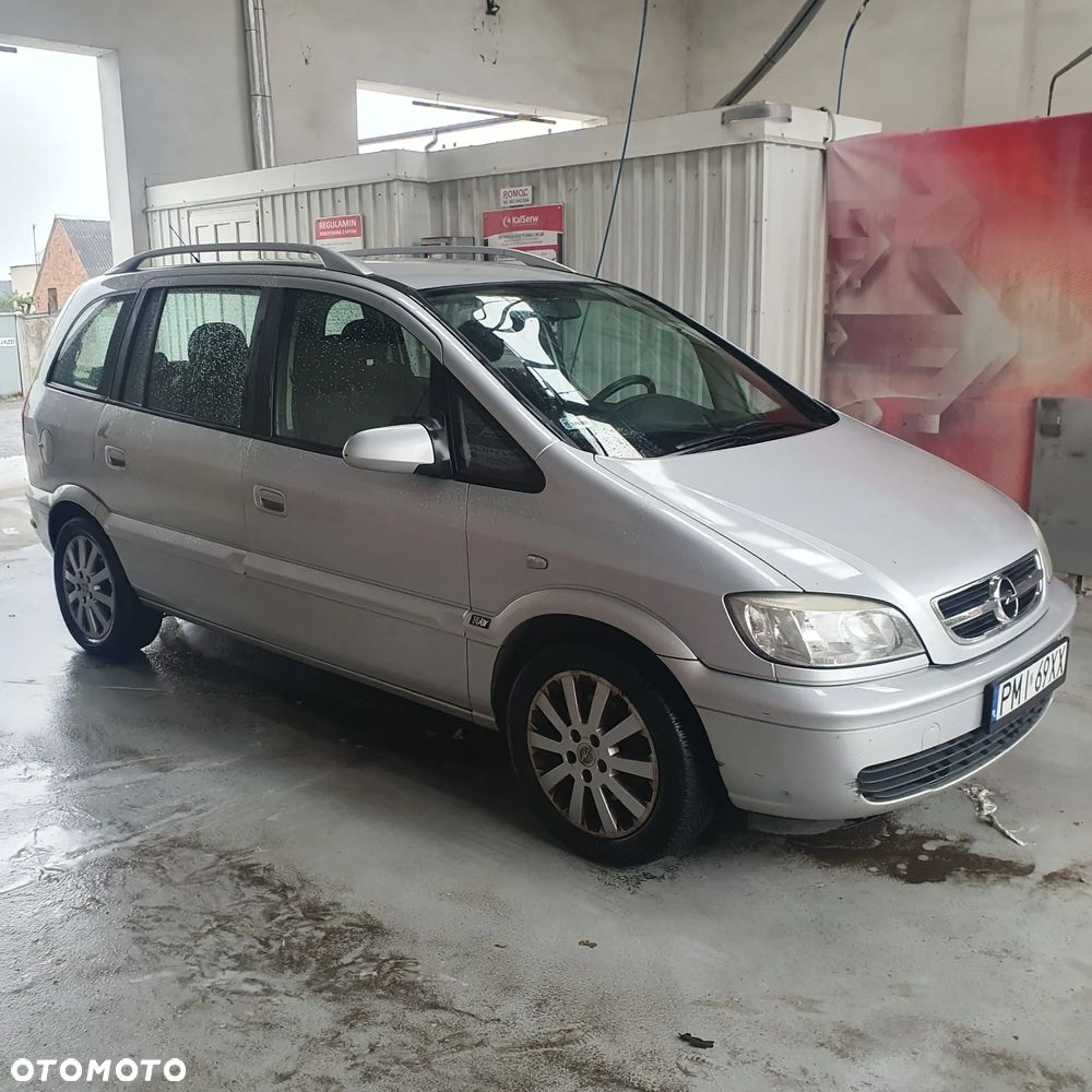 Opel Zafira 1.8 16V Comfort - 3