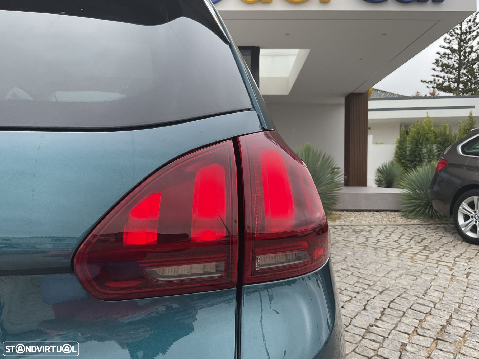 Peugeot 2008 1.6 BlueHDi Allure - 16